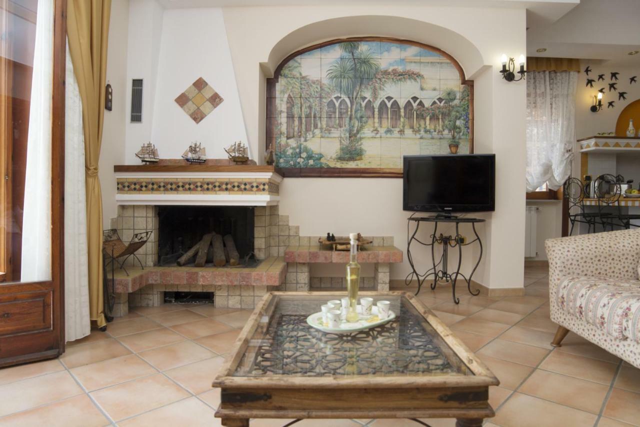 マイオーリPanorama Host - Domus Amalfi Coastアパートメント エクステリア 写真